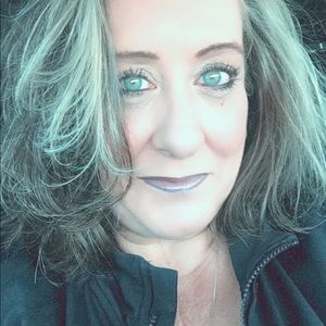 Meet your Posher, Lenae